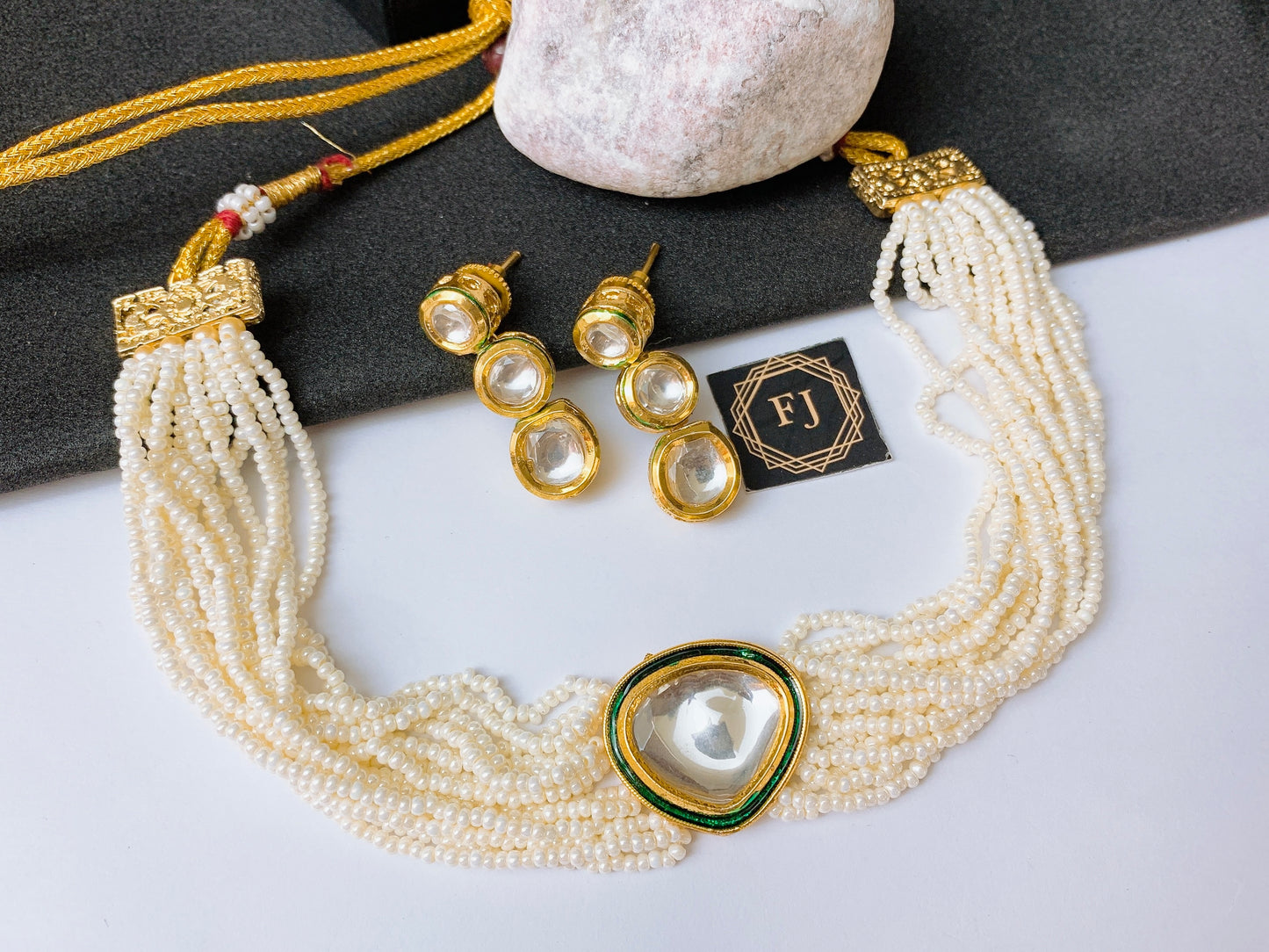 Necklace set
