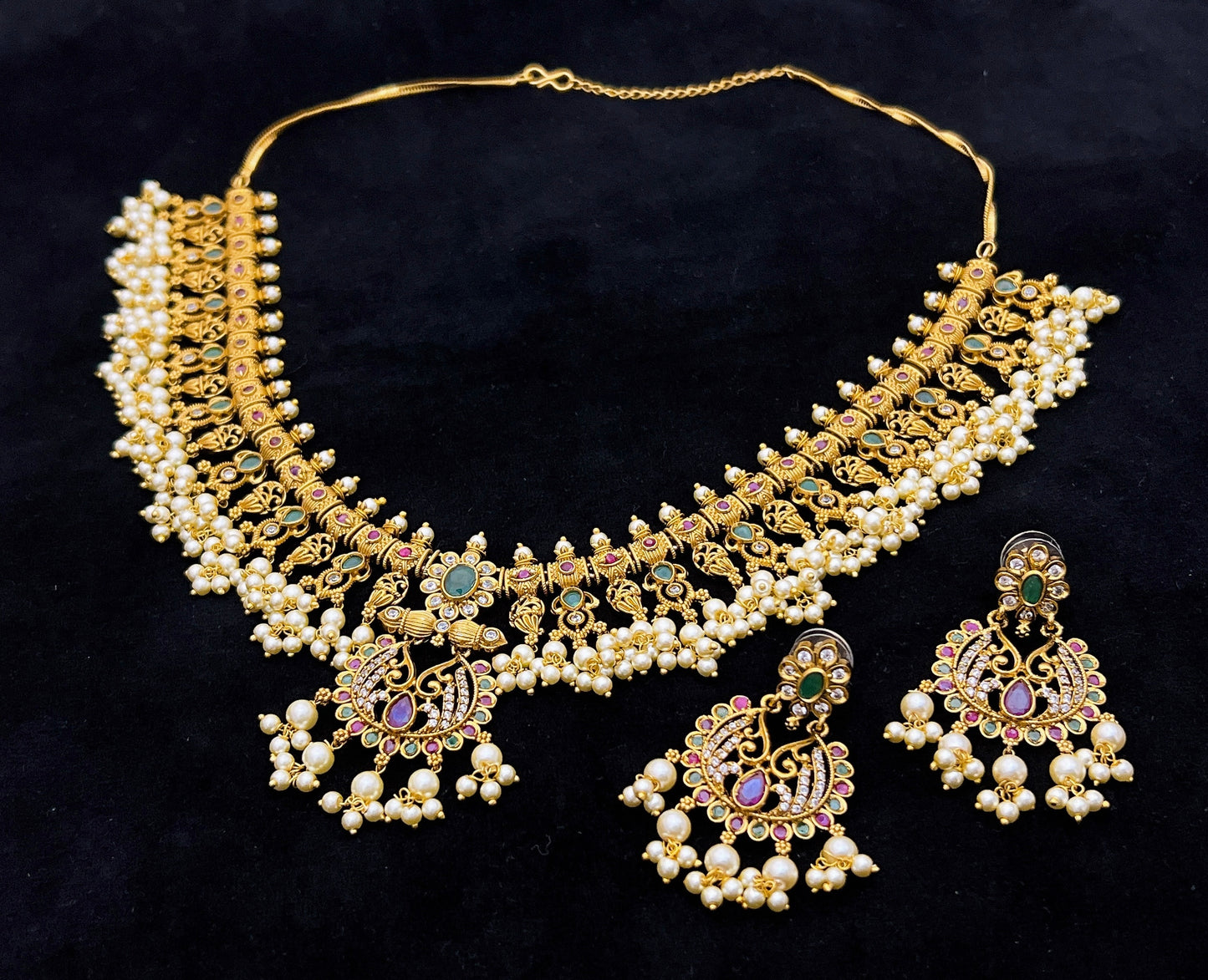 Necklace set